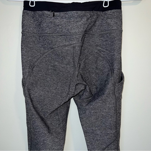 LuluLemon Wunder Train Leggings with Pockets - Picture 5 of 9